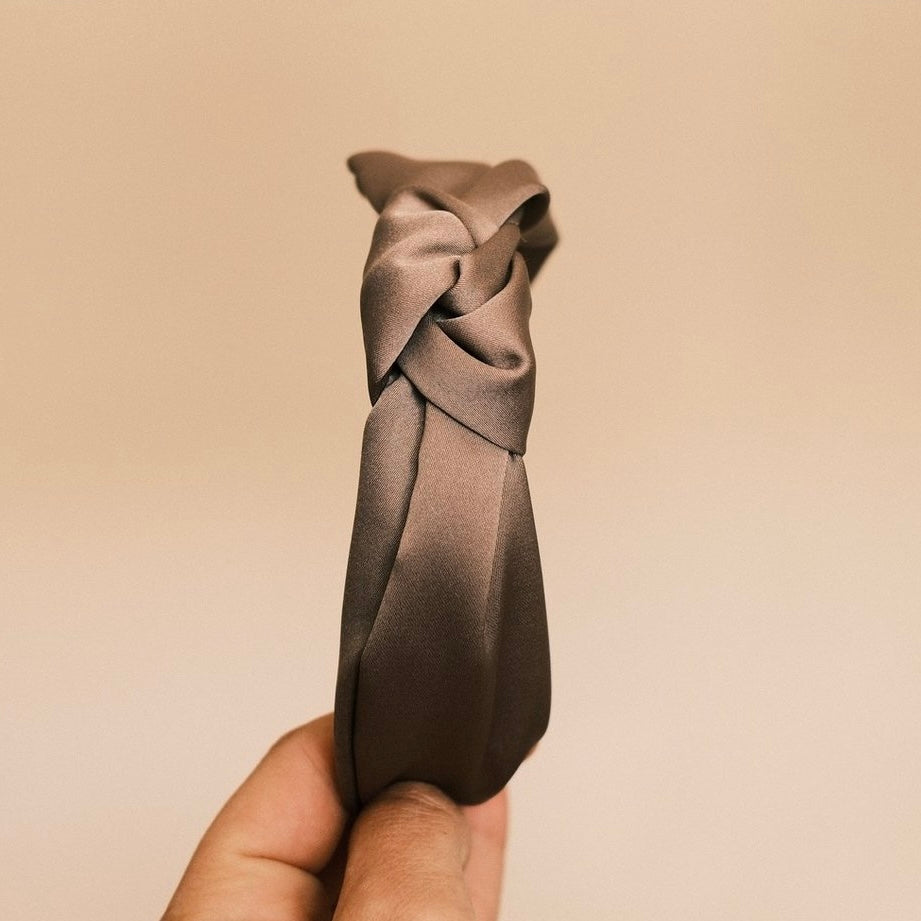 Rosalie - Braun Satin