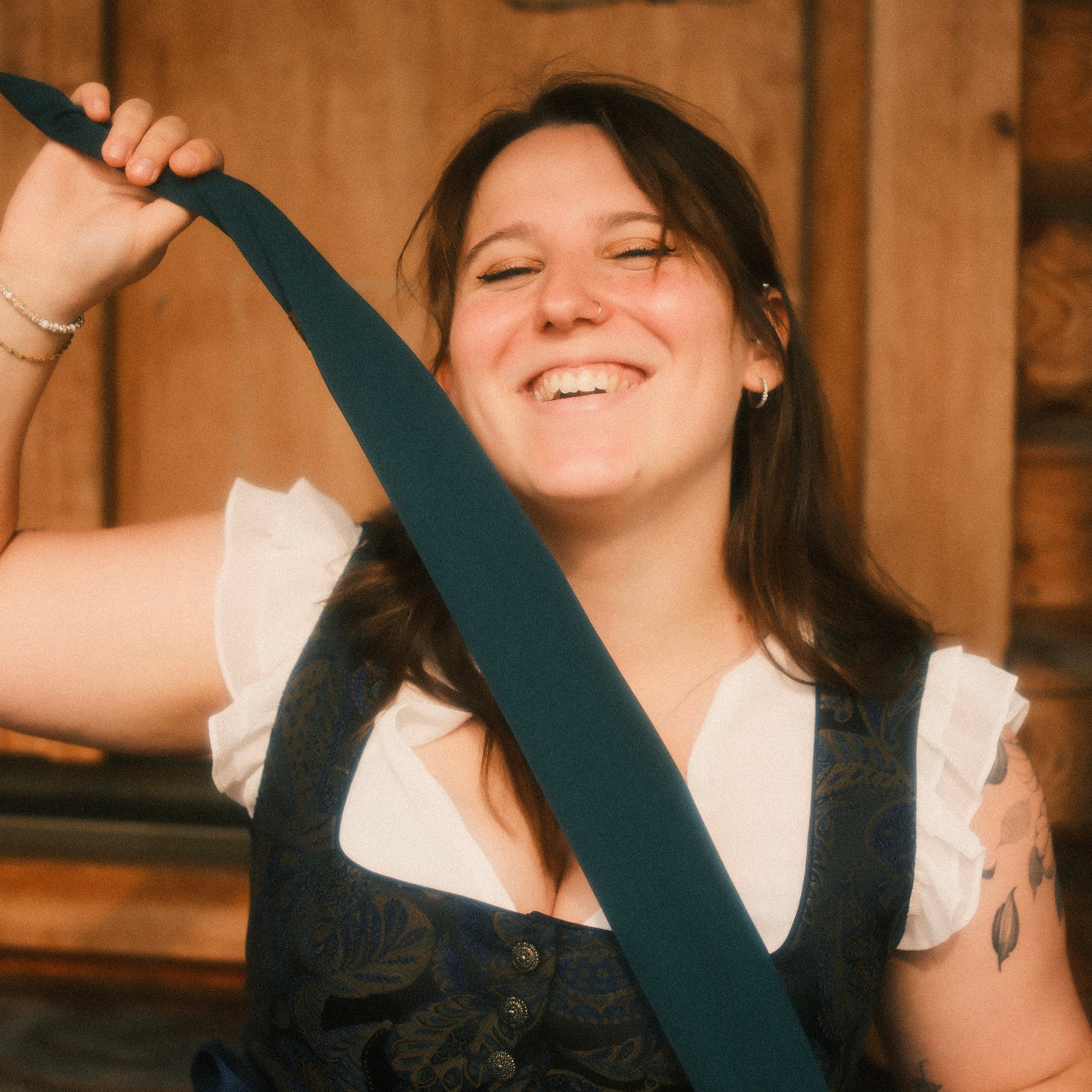 Drahthaarband Satin Smaragd