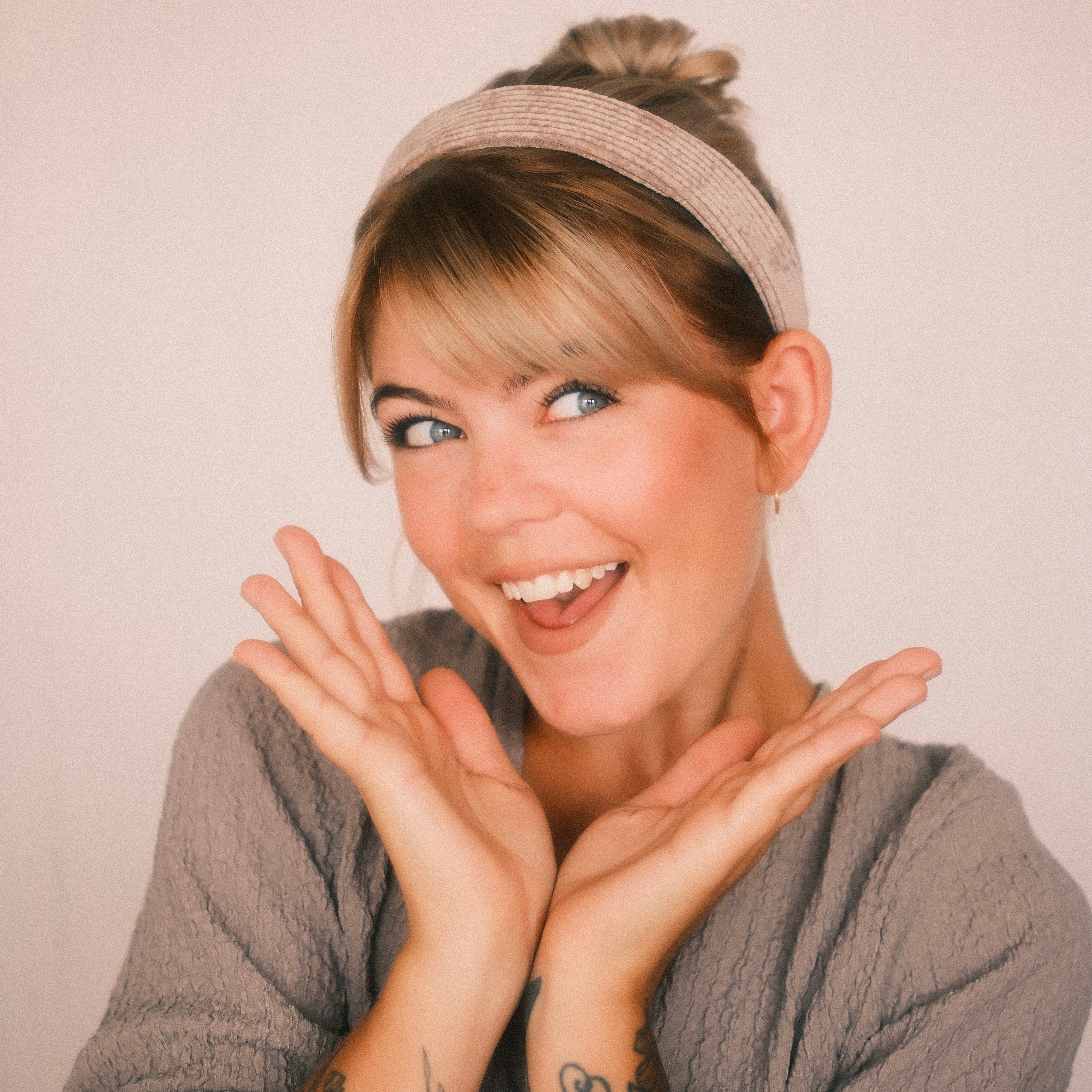 Anne - Cord Hellbraun