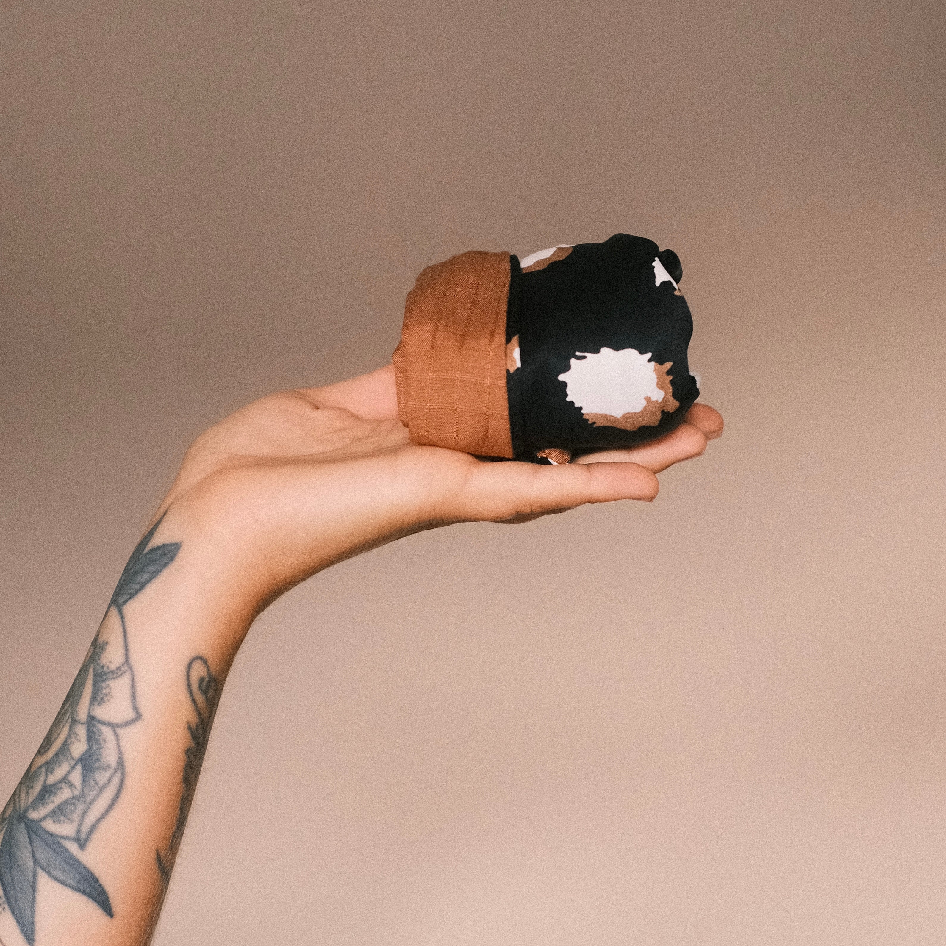 Drahthaarband 2 Seiten - Tupfen braun