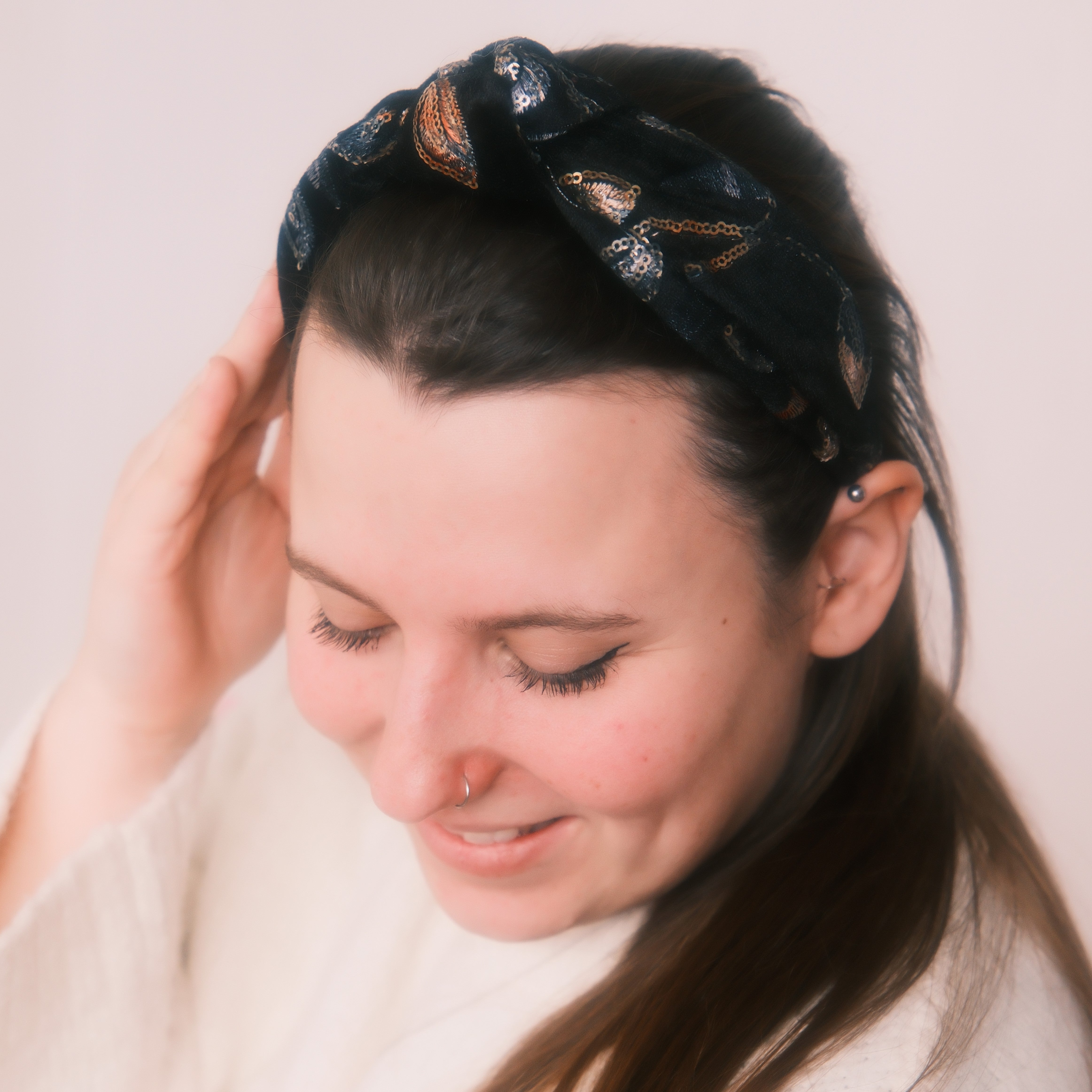 Leyla Pailletten Blumenmuster