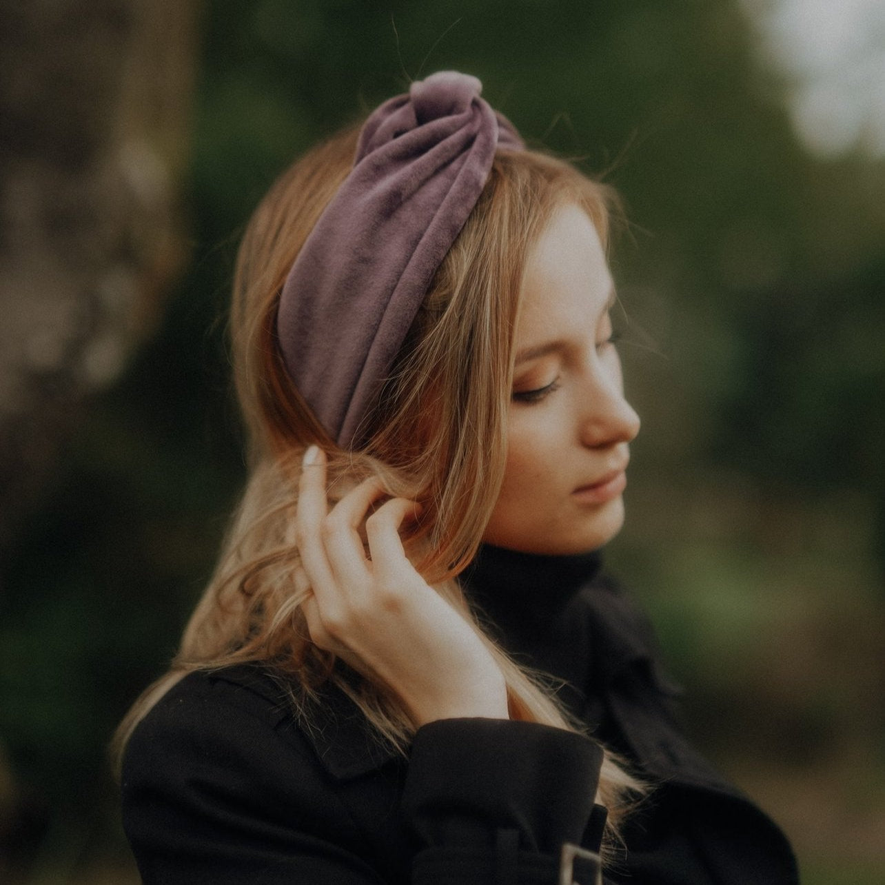 Drahthaarband samt lila