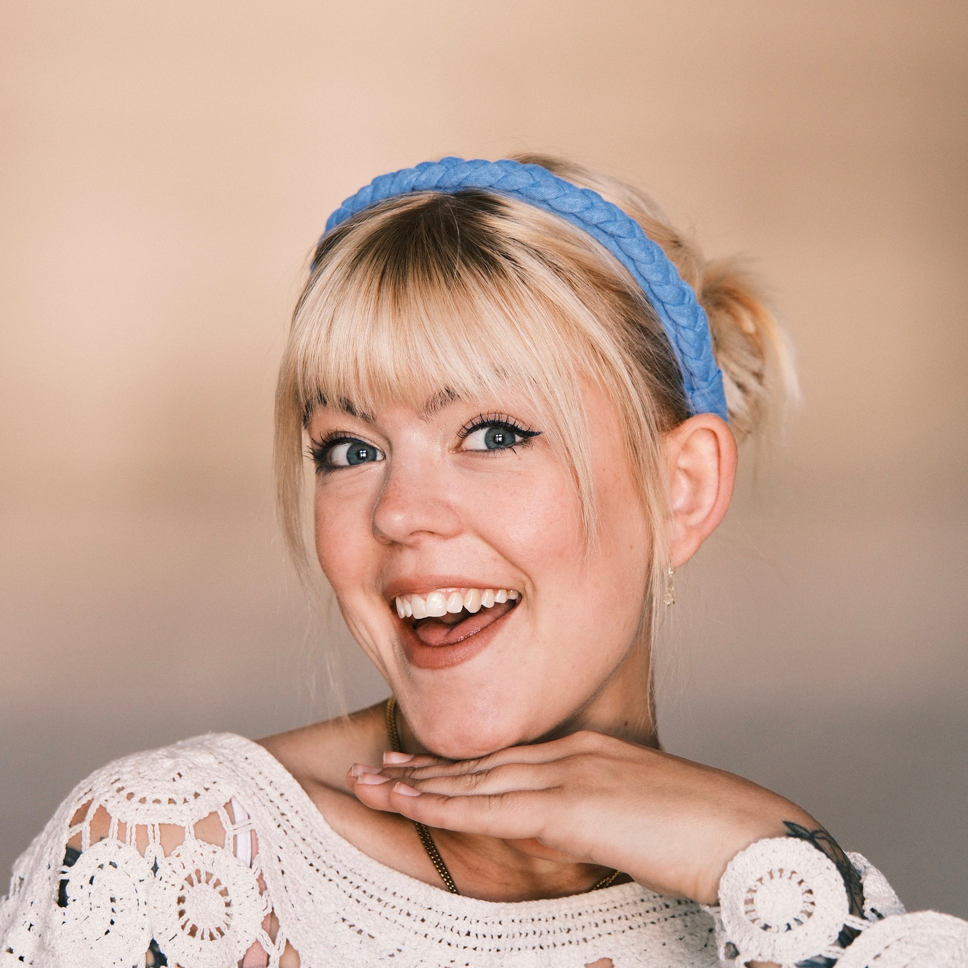 Leni - strahlendblau