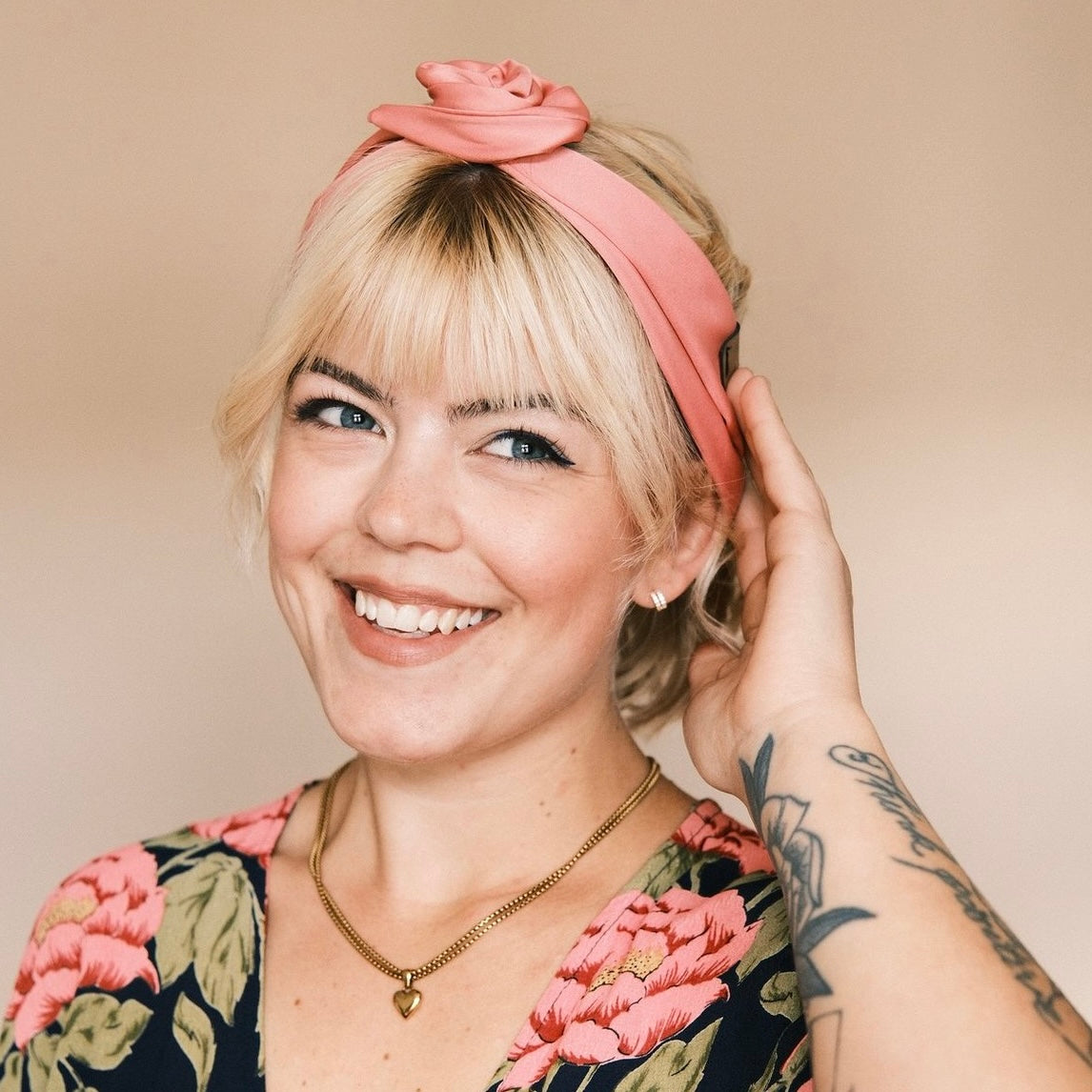 Drahthaarband Satin Apricot