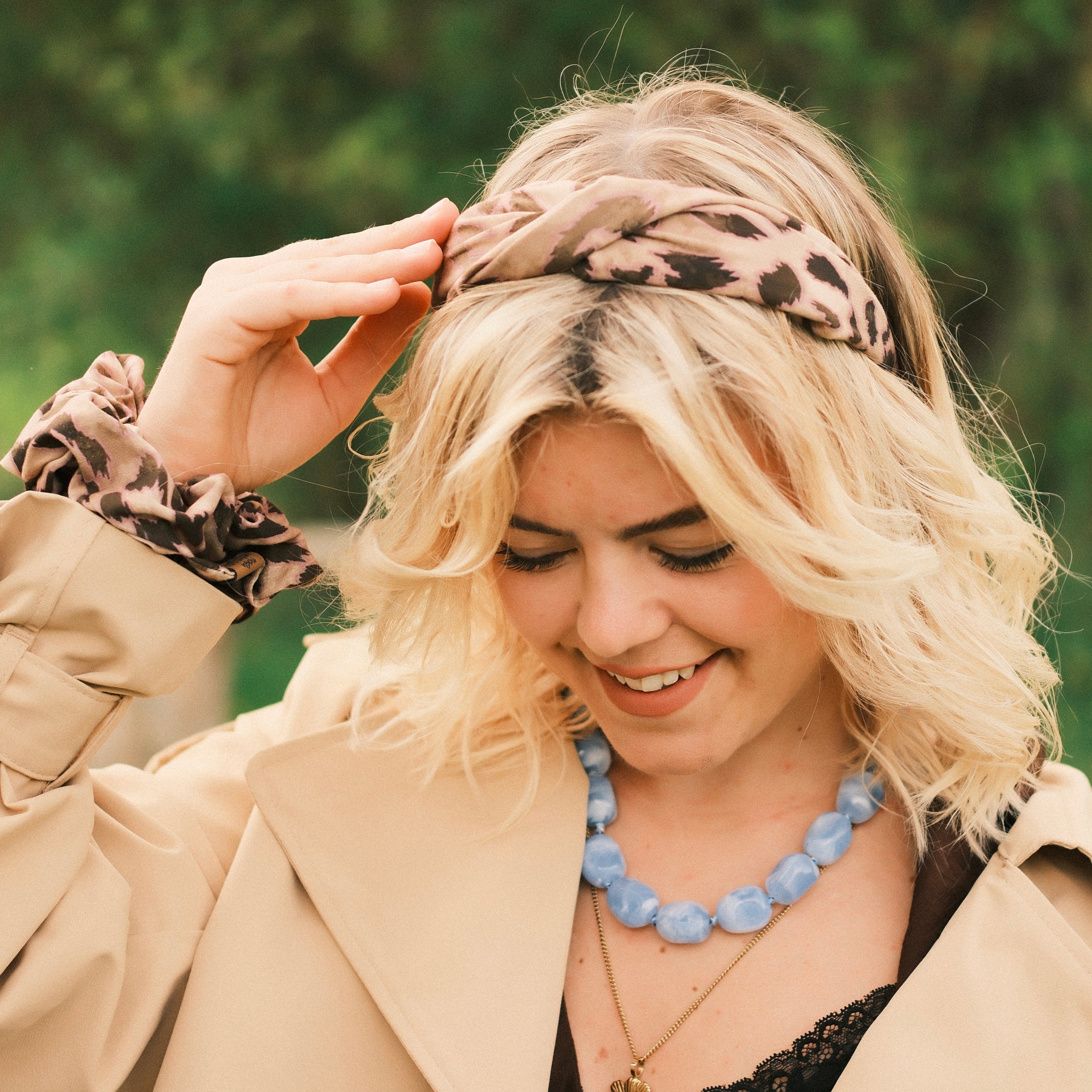 Big Scrunchie - Berry Leo