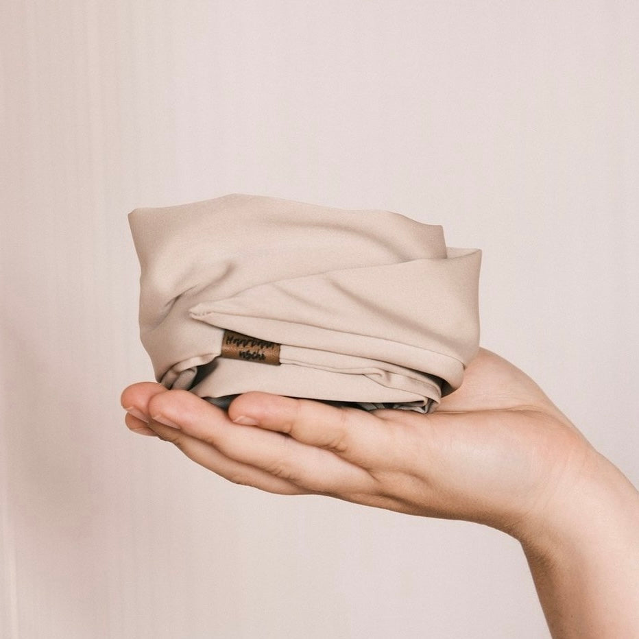 Drahthaarband Satin Beige