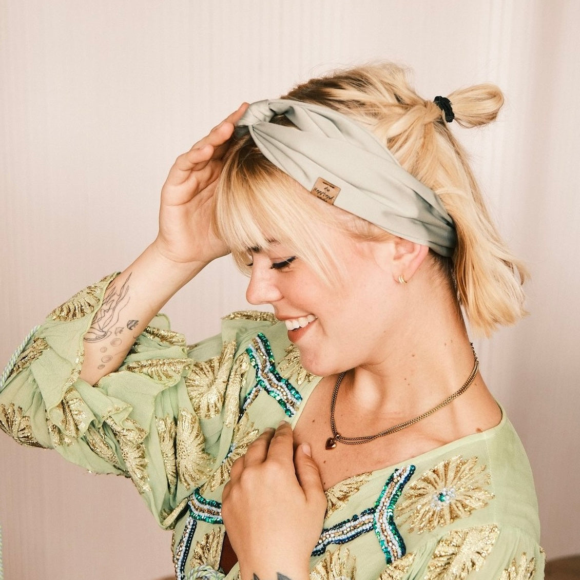 Drahthaarband Satin light Matcha