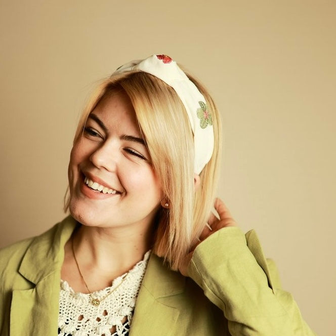 Katharina - große Blumen Creme