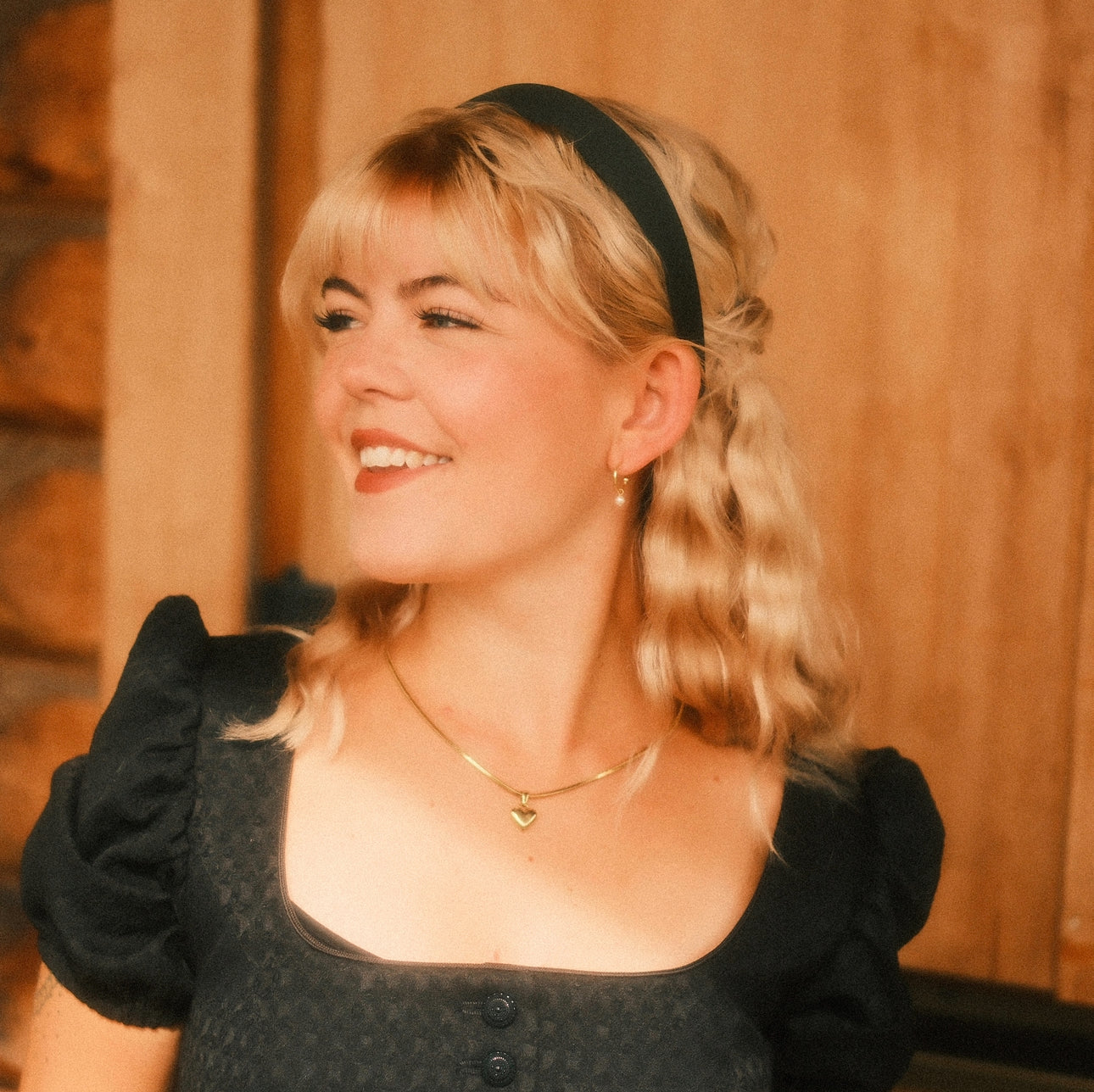 Anne Satin Waldgrün