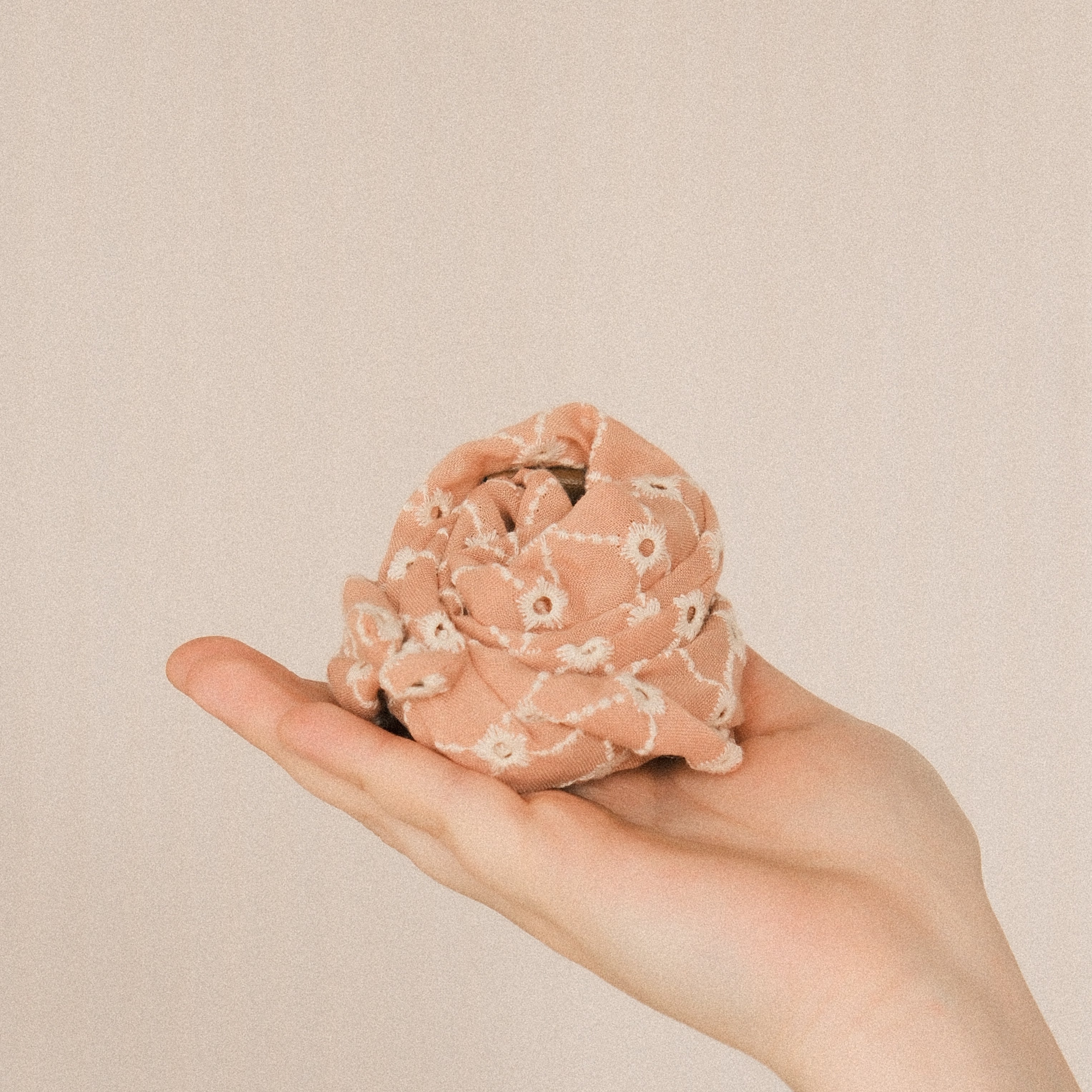 Drahthaarband schmal - Polka Stick Apricot