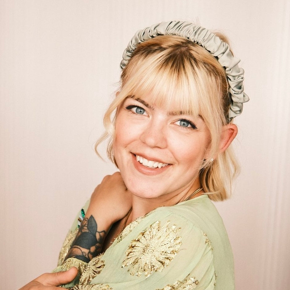 Ronja - Wedding Satin light Matcha