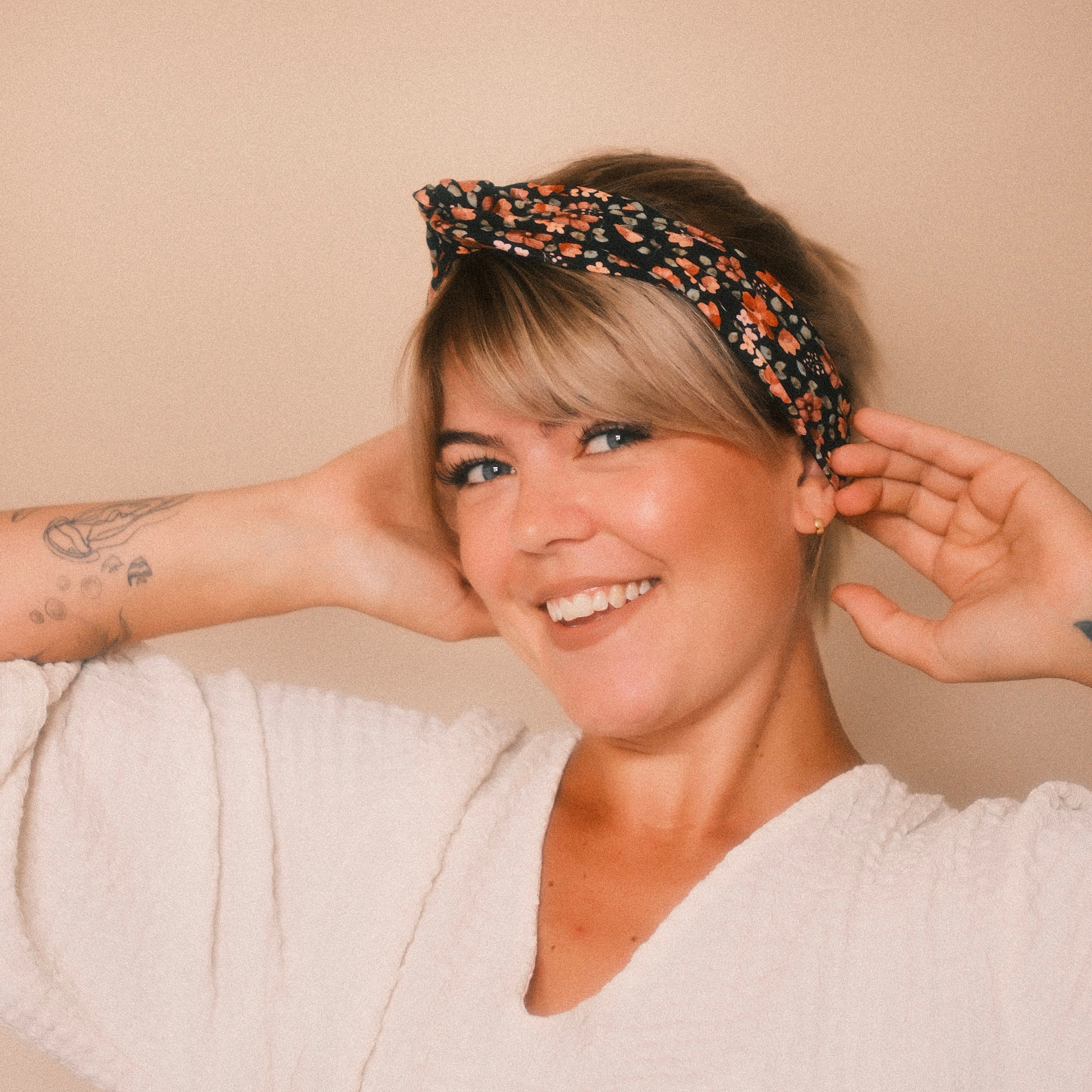 Drahthaarband schmal - orange Blumen