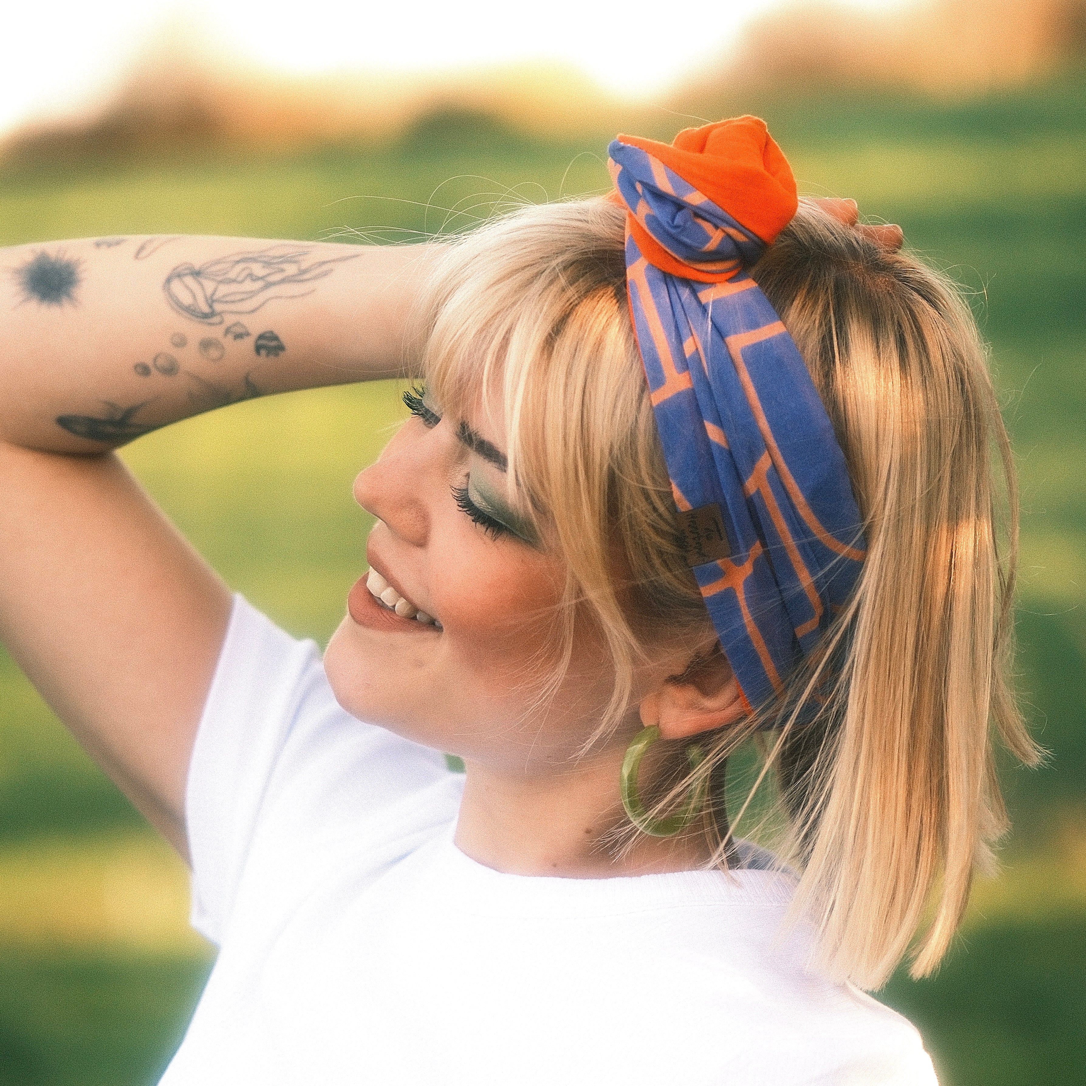 Drahthaarband breit 2 Seiten Neon Blau/Orange