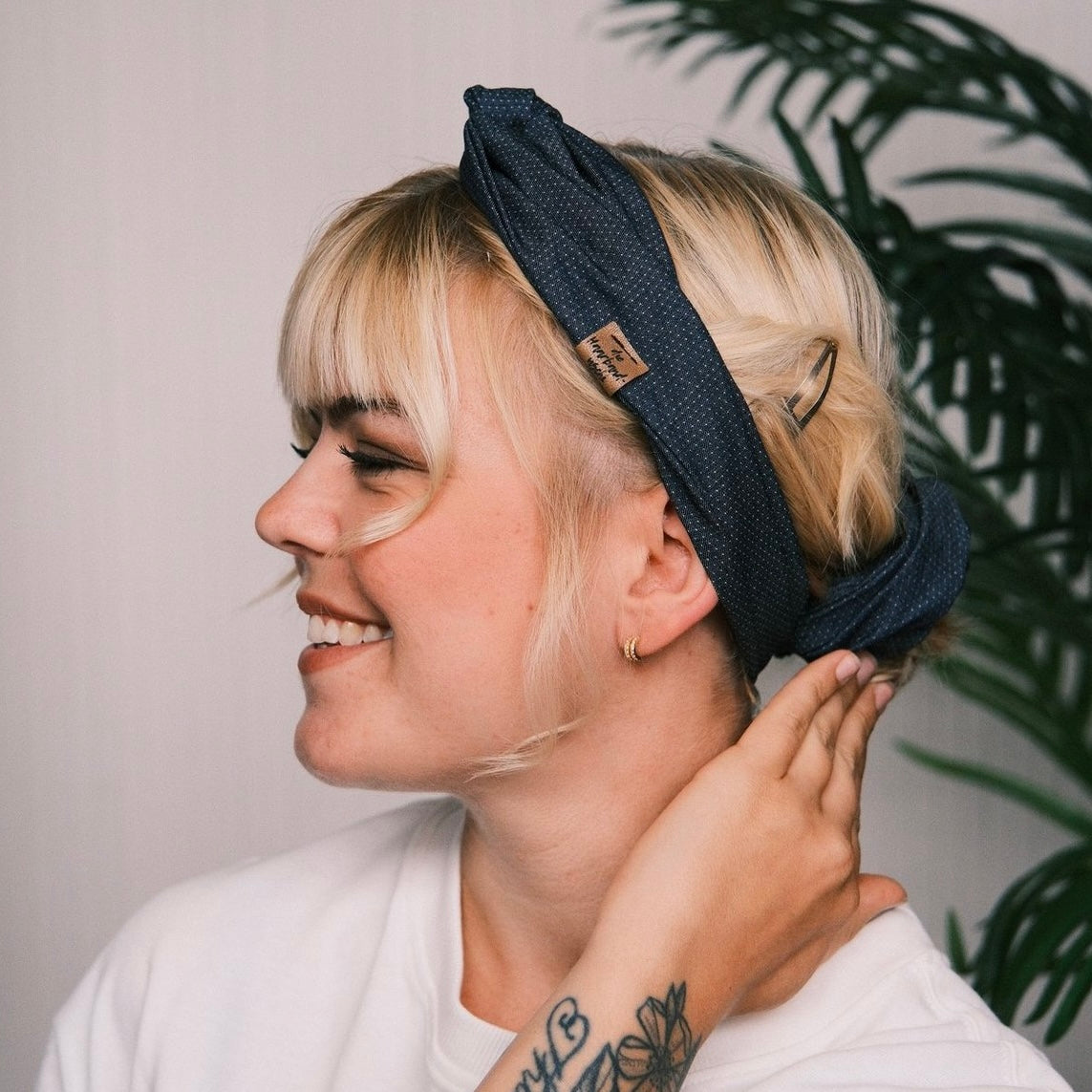 Drahthaarband Jeans Punkte