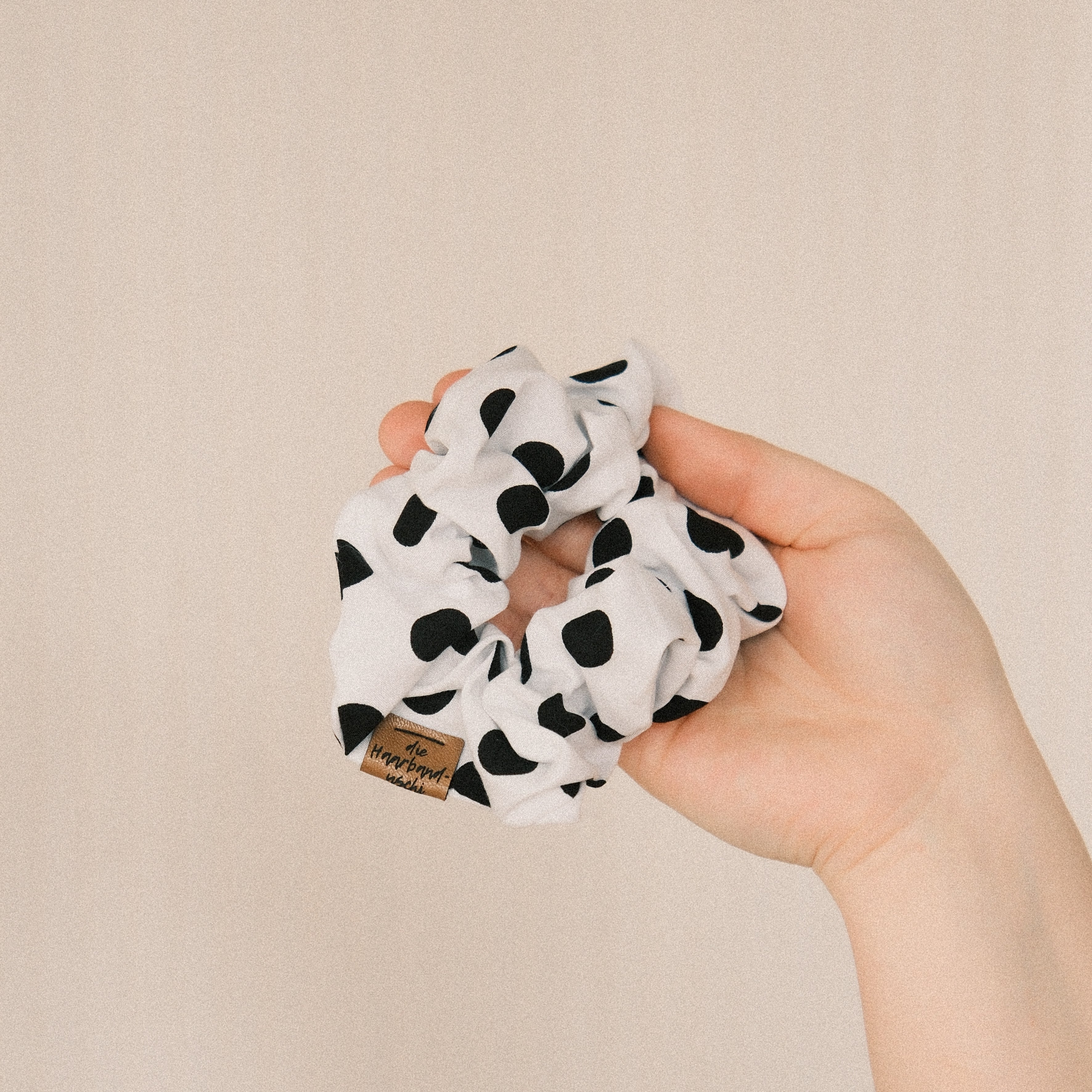 Scrunchie - Polka Dots Weiß