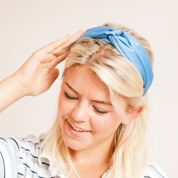Viky - Satin Mittelblau