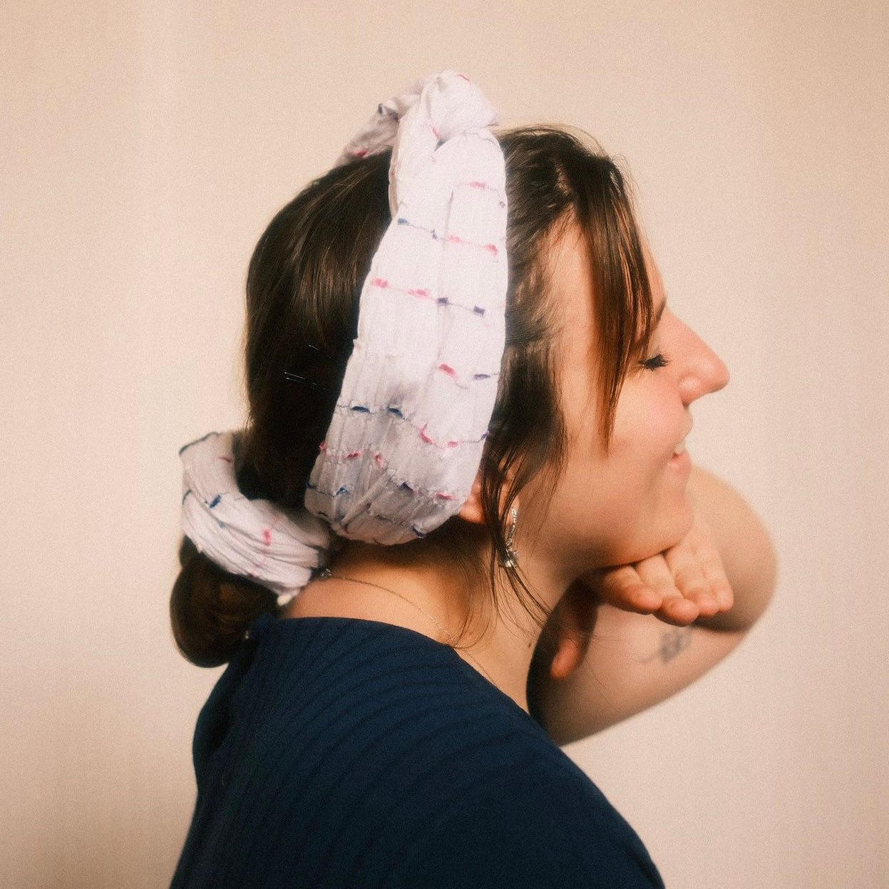 Drahthaarband breit Boho weiß