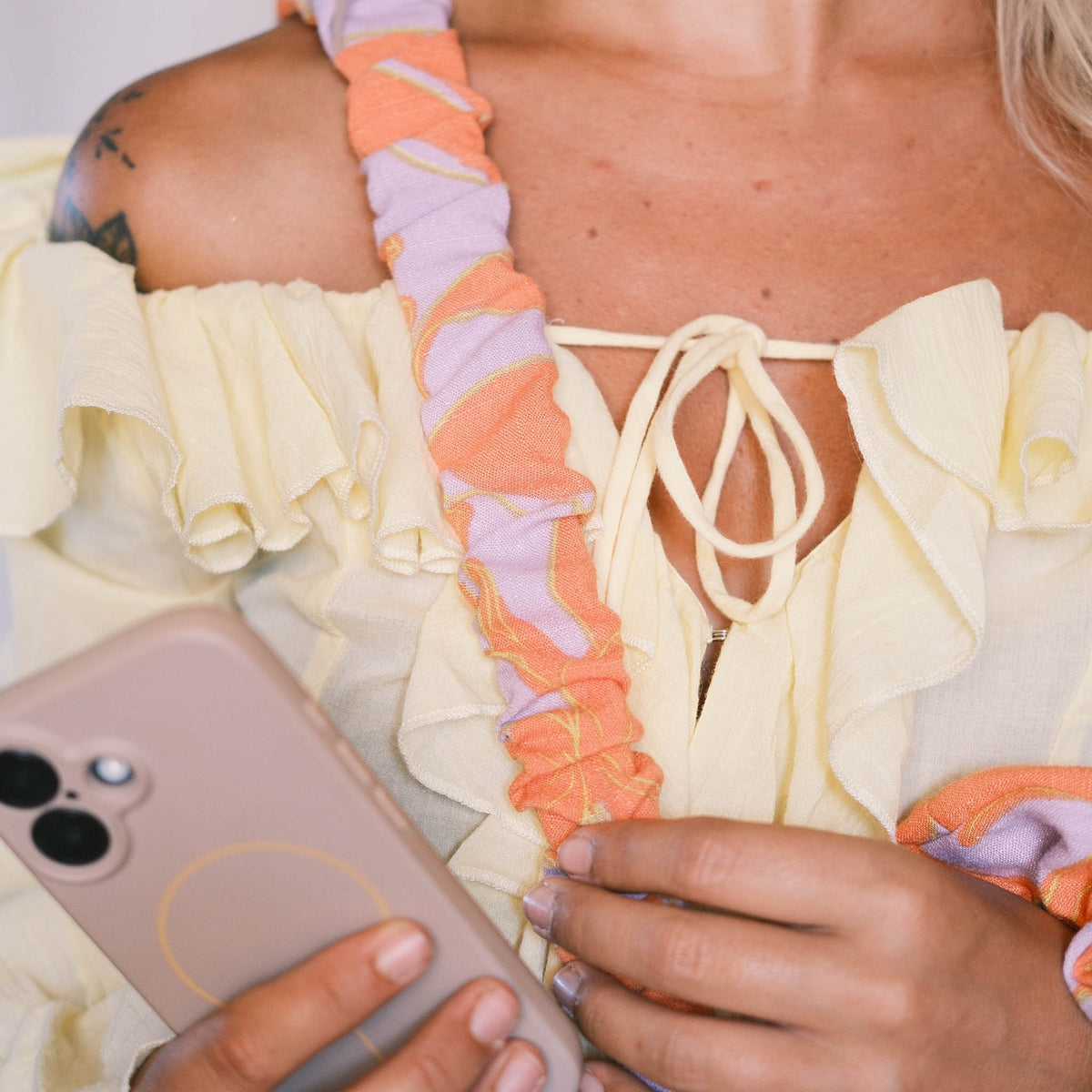 Handykette – Aloha Flieder