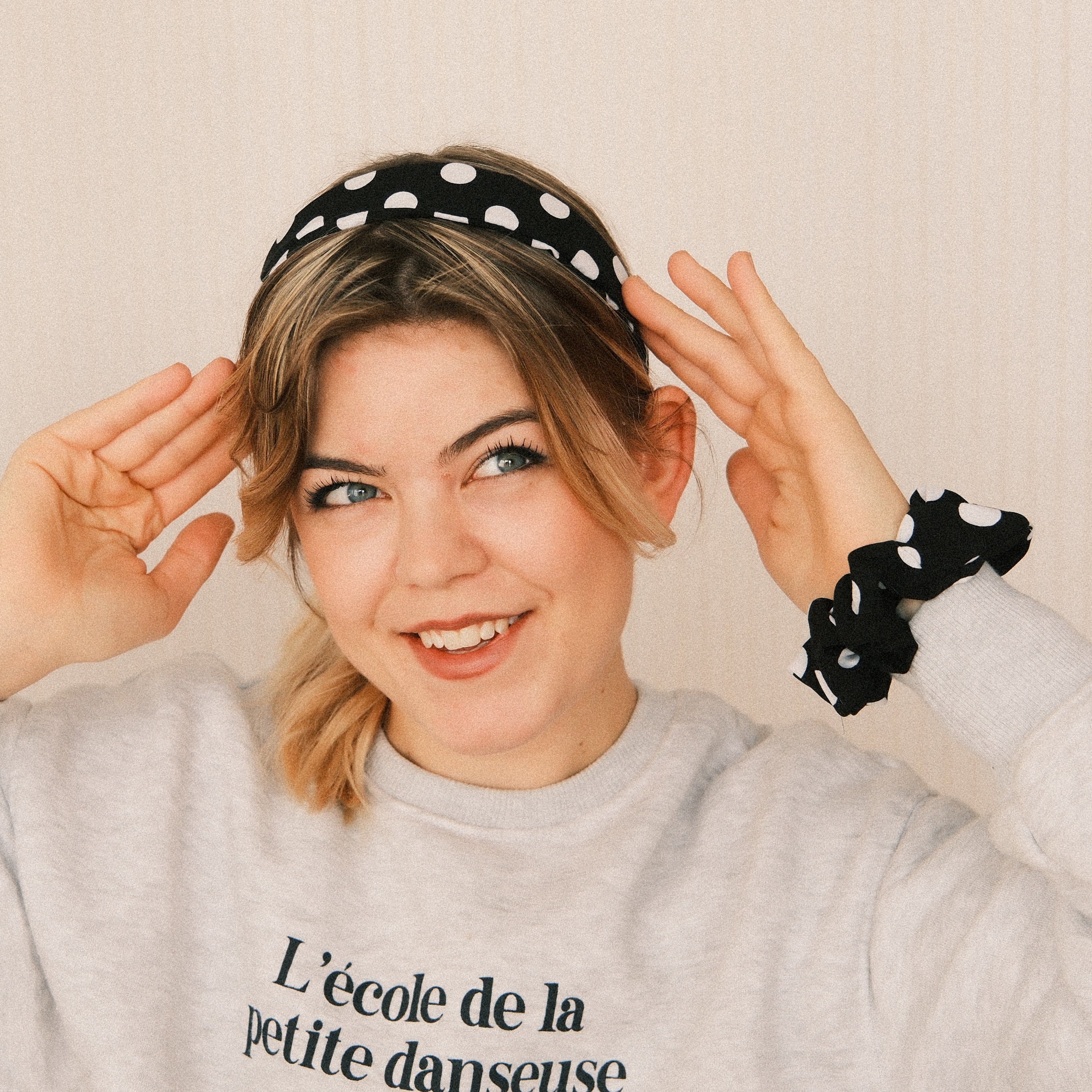 Anne - Polka Dots Schwarz