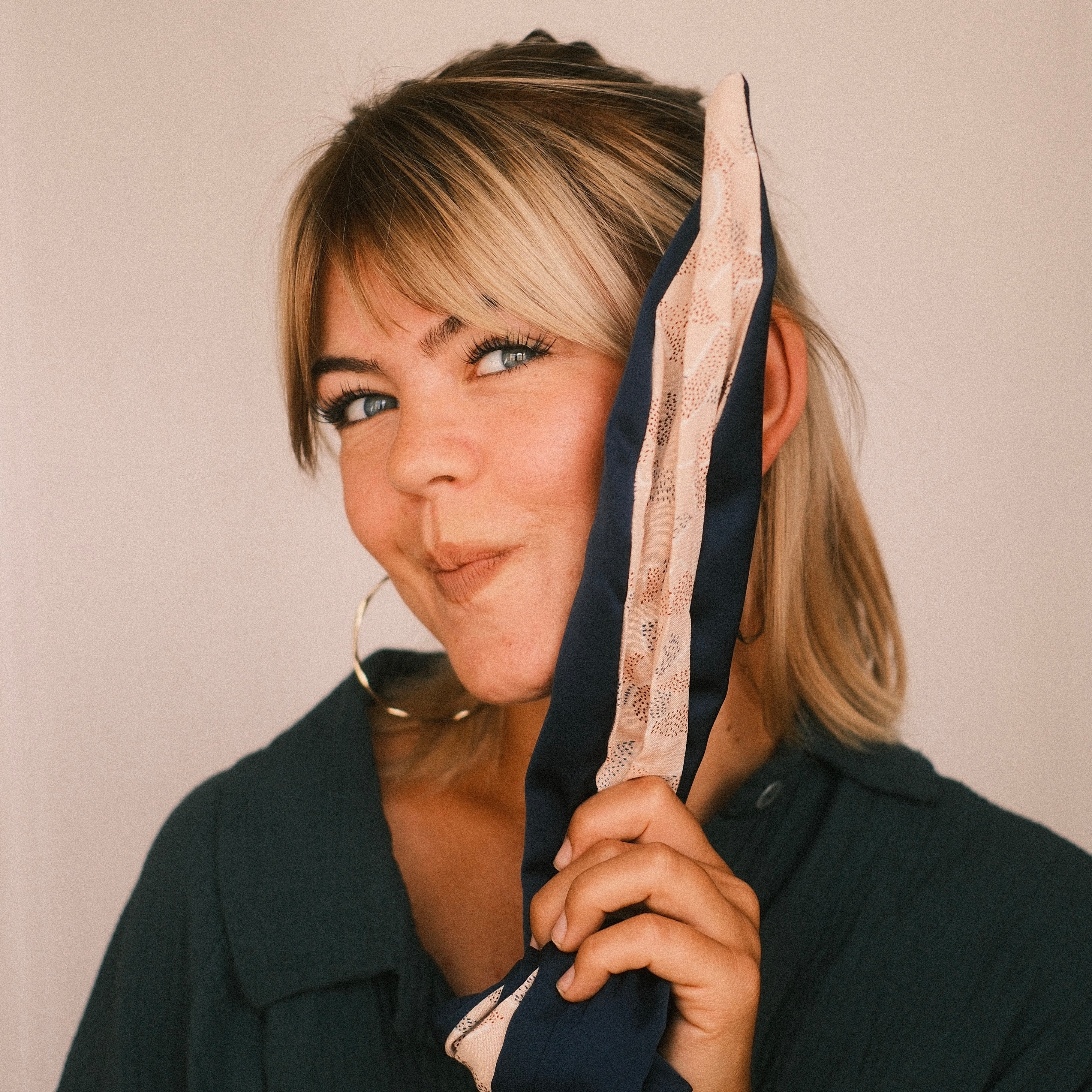 Drahthaarband 2 Seiten - Muster/Dunkelblau