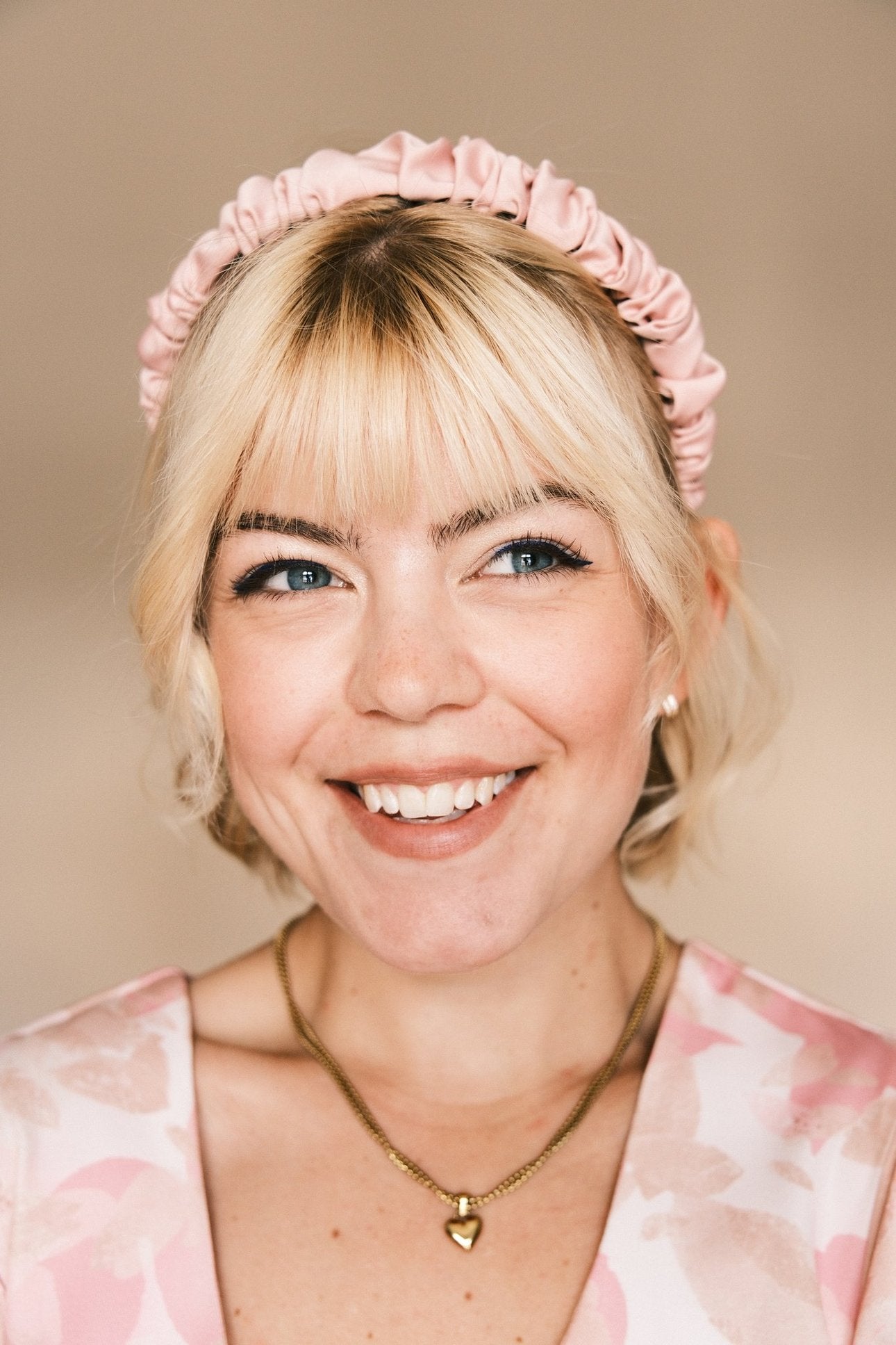 Ronja - Wedding Satin zart Rosa