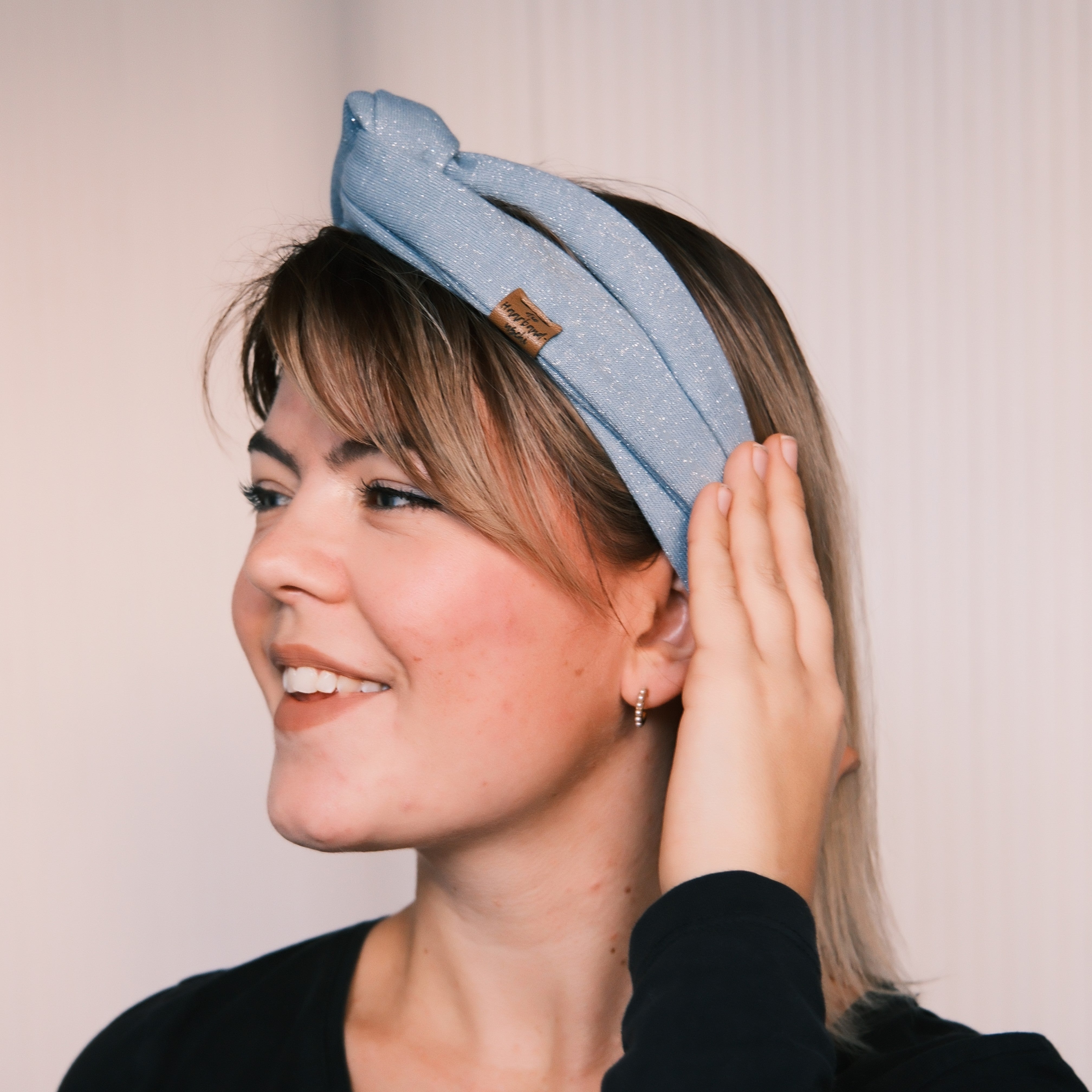 Drahthaarband Glitzer Hellblau