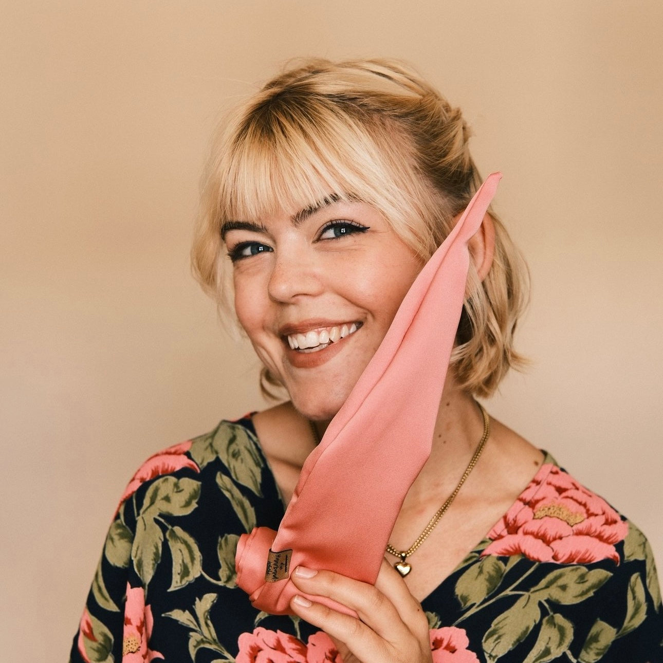 Drahthaarband Satin Apricot