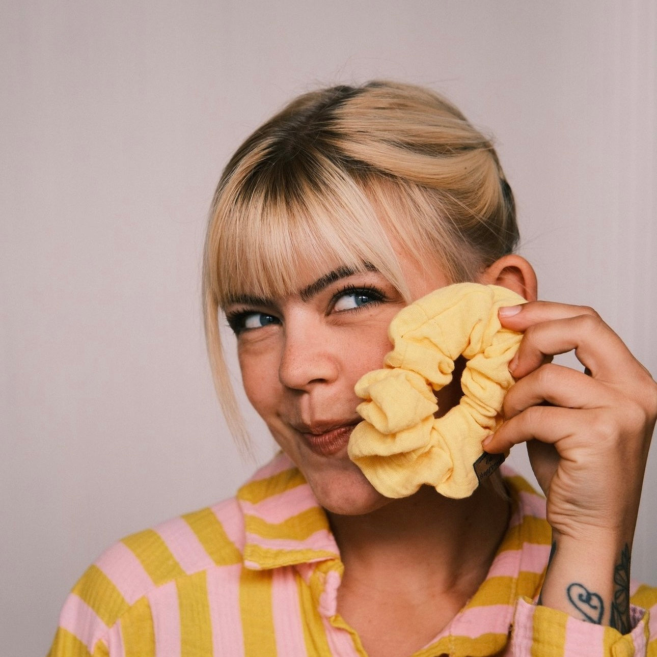 Scrunchie Musselin Butter Yellow