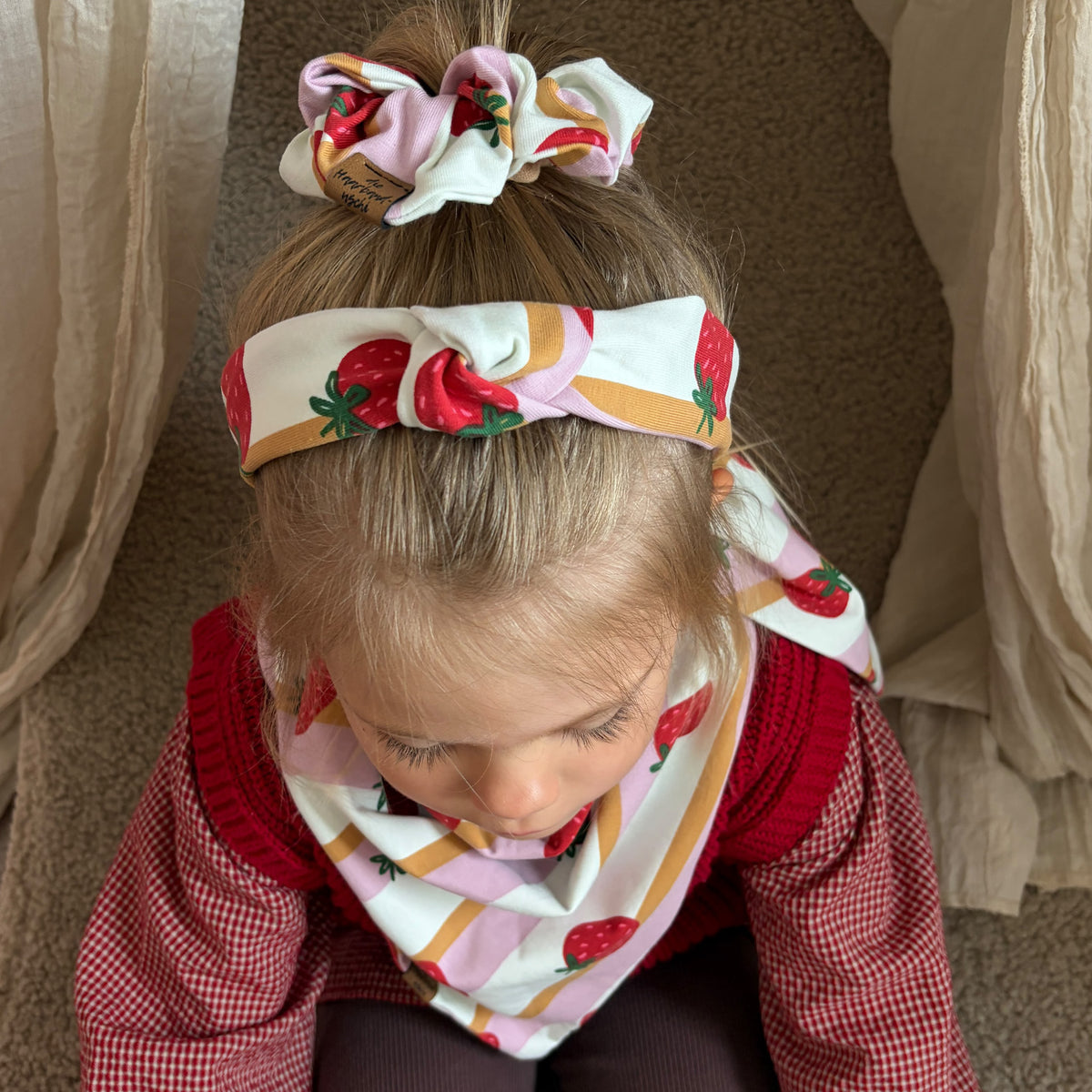 Scrunchie – Erdbeere Streifen